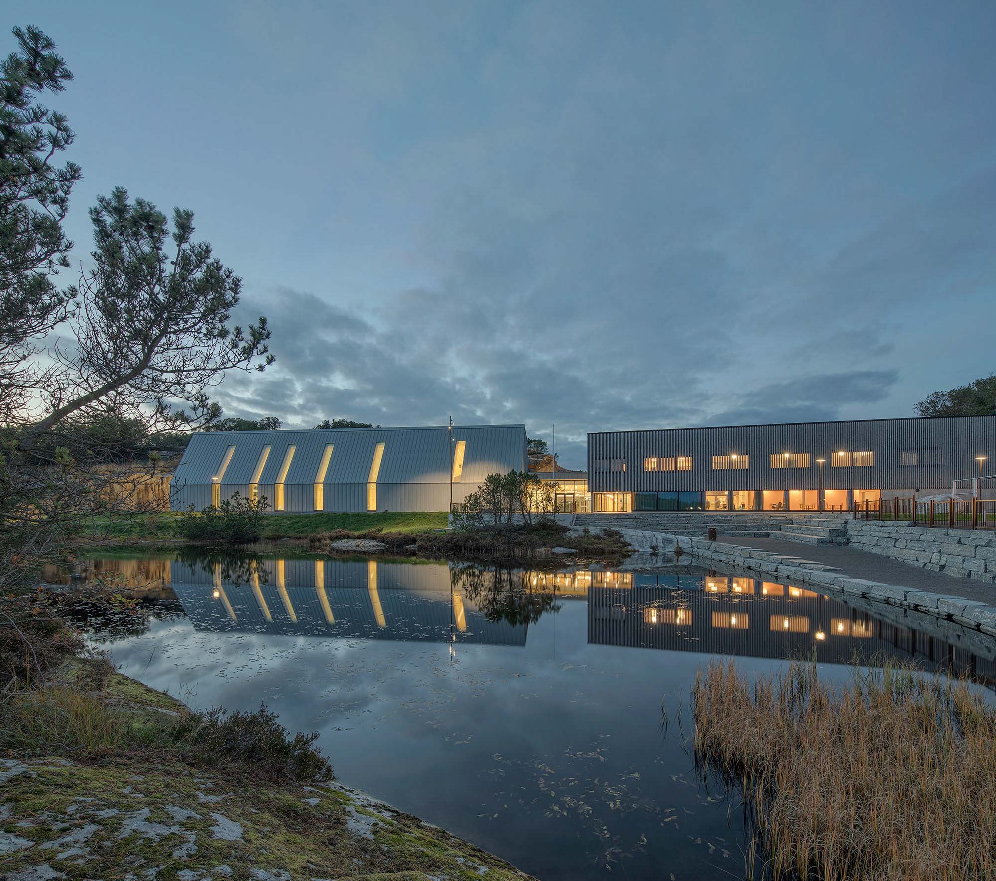 Hjeltefjorden arena symjehall (Foto: Sindre Ellingsen)