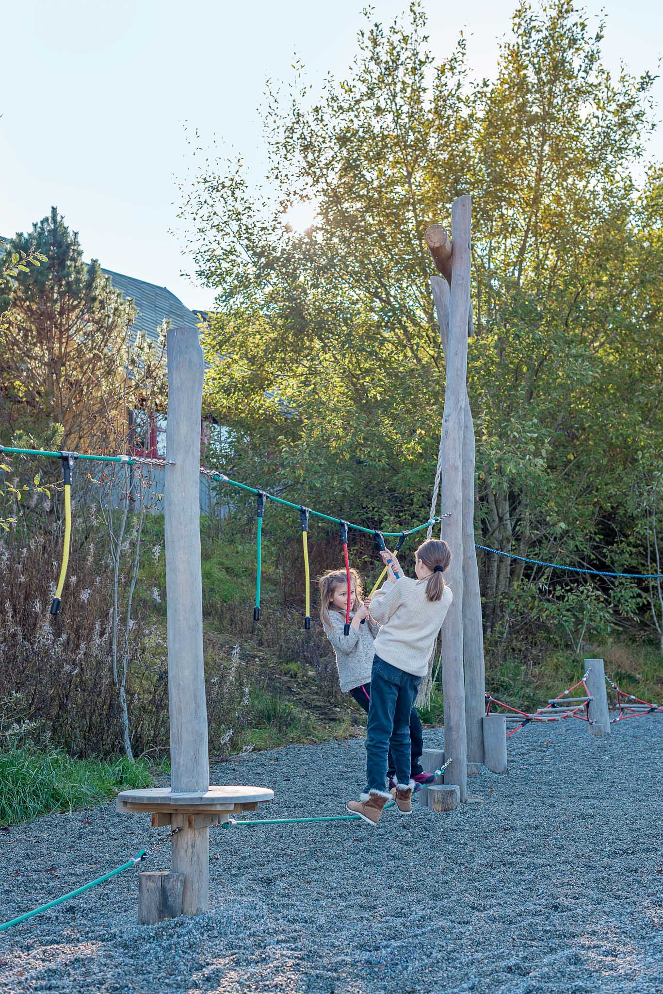 Fra aktivitetsområdet ved Hjeltefjorden arena (foto: Ingrid Holm Andersen)