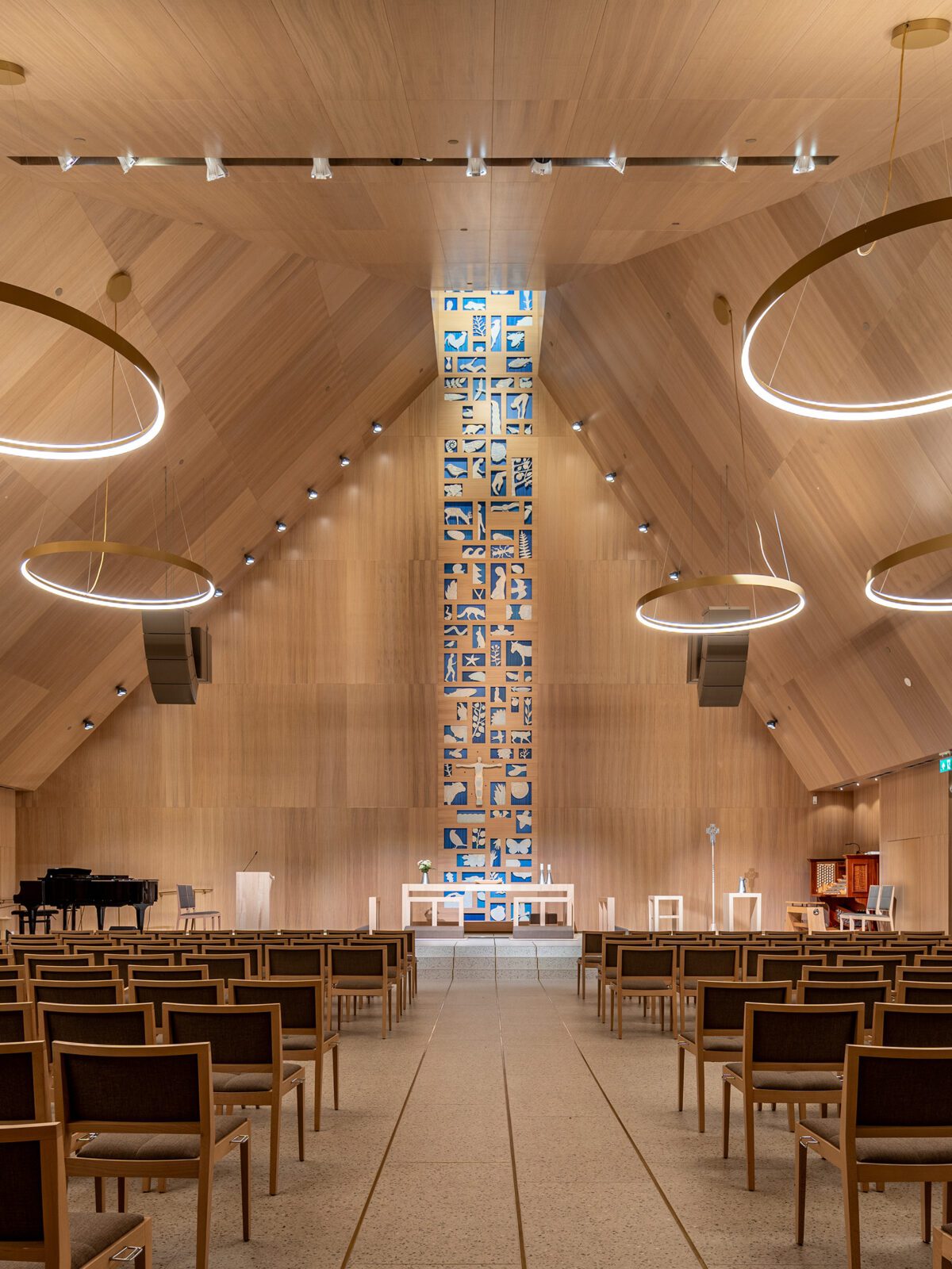 Nye vennesla kirke, lysdesign