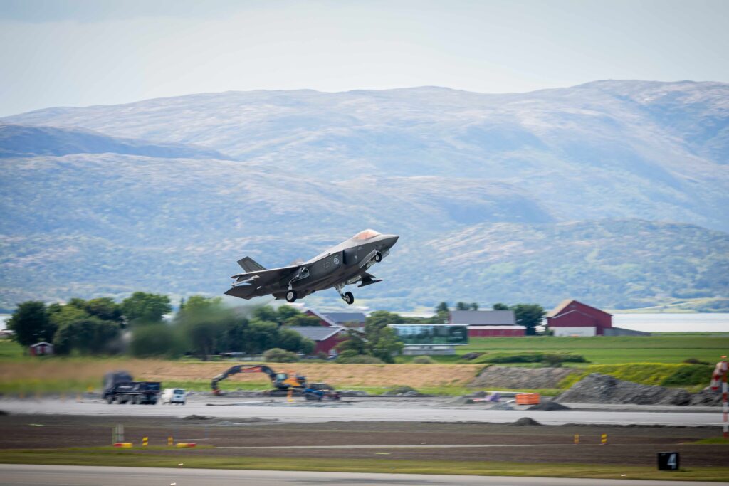 Asplan Viak har prosjektert rullebanen på Ørlandet kampflyplass. Ole Andreas Vekve_Forsvaret